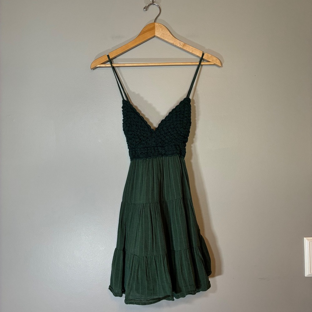 Aerie Dark Green Crochet Bodice Tiered Mini Dress Small Boho Spaghetti Strap